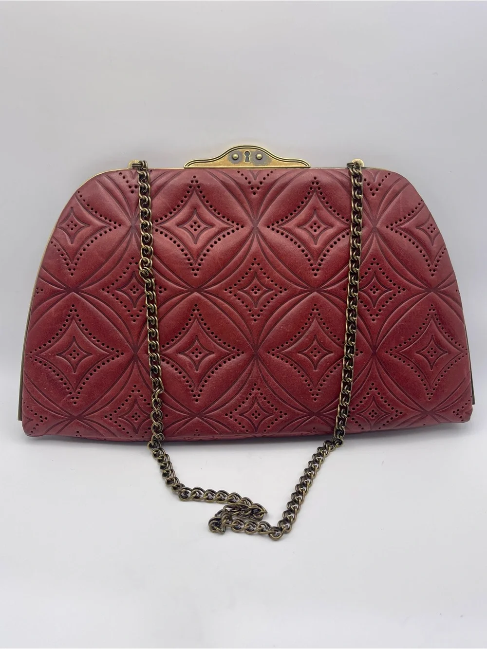 Fossil Embossed Leather Burgundy Frame Clutch with Optional Chain Strap - Picture 2 of 7
